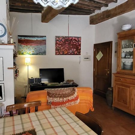 La Casa Di Dina Appartement Castelmuzio Buitenkant foto
